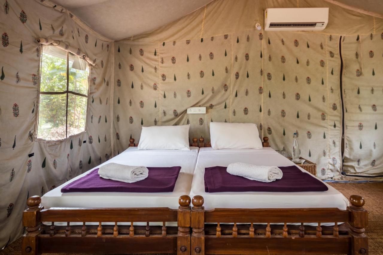 Amritara Riverside Luxury Tents Thattakād Екстериор снимка
